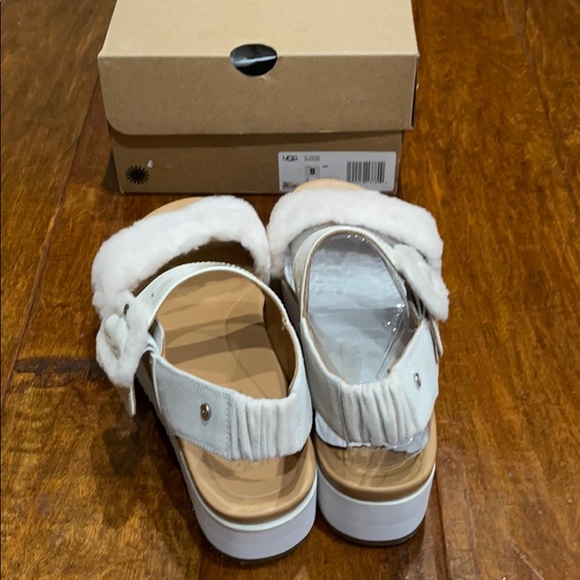 UGG Le Fluff - Picture 4 of 12